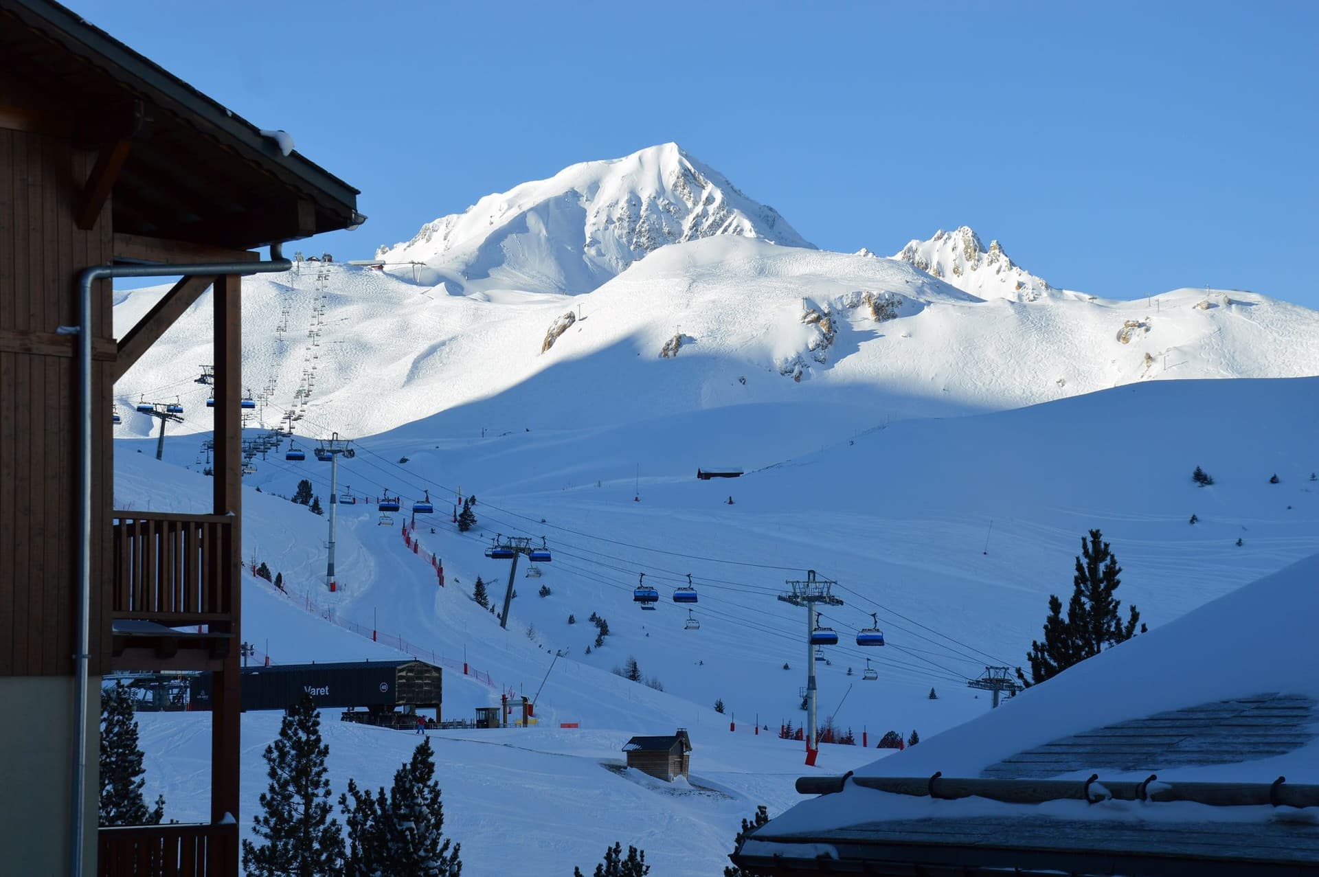 Arc 2000, vista de invierno